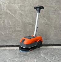 Machine à récurer les sols secs et humides industriels Pennonclean