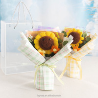 Fleurs artificielles de haute qualité, petites poupées animales au crochet, bouquets de fleurs pour mariage, souvenir de mariage et artisanat DIY