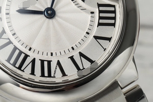 Montre à quartz haut de gamme, best-seller, élégante et simple, en acier inoxydable, 33 mm, avec couronne en pierres précieuses, montre à quartz haut de gamme pour femmes - Product Image 6