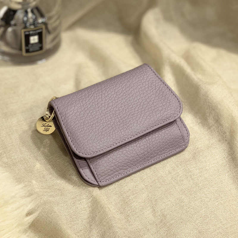 Racine de lotus violette