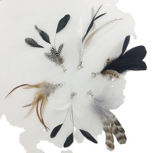 Rimpiazzo di piume di tacchino morbido ecologico per gatti giocattolo Teaser con adesivo realistico e campana stile Casual Made in China - Product Image 1