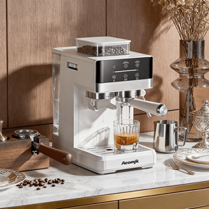 <span class=keywords><strong>Machine</strong></span> <span class=keywords><strong>à</strong></span> <span class=keywords><strong>café</strong></span> expresso professionnelle portable tout-en-un entièrement automatique avec mousseur <span class=keywords><strong>à</strong></span> lait et buse vapeur, dotée d'une soupape de sécurité - Product Image 1