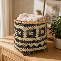 Panier tissé géométrique fait main, Organisateur bicolore, Rangement de salon à base carrée, Vente en gros OEM, Panier de rangement tissé
