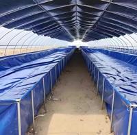Géomembranes tissées durables et hautement imperméables pouvant être fabriquées jusqu'à 12 mètres de large.