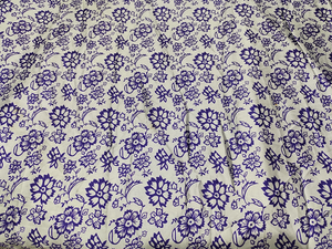 Tissu satiné 100% polyester imprimé multicolore, tissu lisse, doux et brillant pour la couture DIY, artisanat, décoration de robes de mariée, utilisation pour les filles - Product Image 5