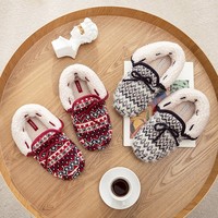 Chaussons d'intérieur pour femmes en tricot géométrique vintage, doublés de polaire douillets, chauds pour l'hiver, avec joli nœud décoratif et semelle antidérapante