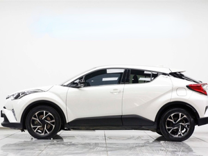 Voiture Économique en Carburant pour <span class=keywords><strong>Toyota</strong></span> C-HR 2019 <span class=keywords><strong>2020</strong></span> 2021, Cylindrée 2.0L, Voiture d'Occasion de Haute Qualité - Product Image 4