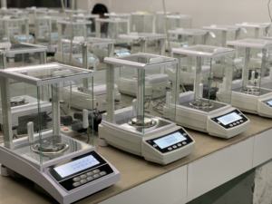 하이 퀄리티 분석 균형 <span class=keywords><strong>220</strong></span> <span class=keywords><strong>g</strong></span> x 0.0001g 0.1 mg 보석 계량 실험실 디지털 정밀 스케일 - Product Image 6