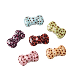 Lazo pequeño de lunares hecho a mano para decoración DIY de fundas de teléfono, horquillas y accesorios para el cabello - Product Image 1