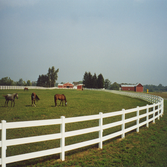 2022 PVC horse fence star stable White Road and 3 rail horse paddock farm fence white post ranch