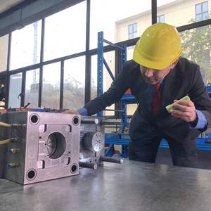 סין יצרן מותאם אישית פלסטיק preform הזרקת עובש רחב הפה הטבעה שחול מכה עובש רחב הפה preform עובש - Product Image 3