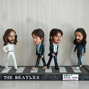 100% fait à la main conception personnalisée Bobble tête <span class=keywords><strong>Figurine</strong></span> célèbre chanteur résine Statue polyrésine matériel - Product Image 4