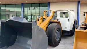 Chargeur souterrain diesel XUL307A de 175 kN de <span class=keywords><strong>force</strong></span> de rupture, 3 m, 7 t, LHD Scooptram TAD880VE, <span class=keywords><strong>160</strong></span> kW - Product Image 5