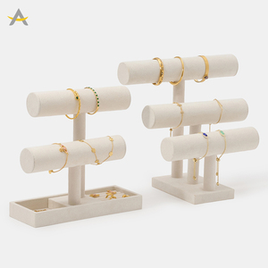 Support de présentation de bijoux en velours beige Auralux, présentoir de montres, support pour bracelets - Product Image 5