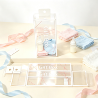 Boîte de protection en plastique PET transparent recyclable avec cintre, petite boîte d'emballage transparente personnalisée pour les produits pour bébés et la maternité