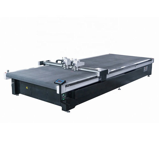 Single Fabric or Low Layers Fabric with Automatic Feeding Cutter  Oscillating Knife Cloth Cutting Machine