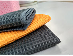 Vente en gros de grille <span class=keywords><strong>d</strong></span>'ananas essuie-glace de voiture absorbant <span class=keywords><strong>nid</strong></span> <span class=keywords><strong>d</strong></span>'<span class=keywords><strong>abeille</strong></span> microfibre gaufré serviette de lavage de voiture chiffon carré en coton pour la maison - Product Image 2