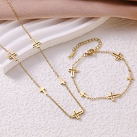 Ensemble de bijoux imperméable à l'eau, trèfle à quatre feuilles délicat, acier inoxydable 316L, plaqué or 18 carats, collier minimaliste, boucles d'oreilles, bague, cadeau pour femmes