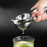 OEM ODM Klantlogo Zware Kwaliteit Zinklegering Handmatige Citroenpers Citruspers Handheld Lime Extractor voor Bar Restaurant Cocktail
