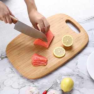 Tabla de cortar de madera maciza rectangular antibacteriana para preparación de alimentos en la cocina - Product Image 2