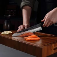Nouveau couteau de chef de cuisine 67 couches d'acier de Damas en acier à haute teneur en carbone Style japonais classique 10cr Core couteaux de 8 pouces