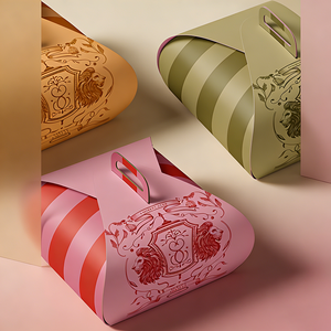 Sac cadeau ondulé vintage <span class=keywords><strong>Lion</strong></span> & Bouclier - Emballage à poignée rayée pour cadeaux de fêtes et faveurs de fête - Product Image 4