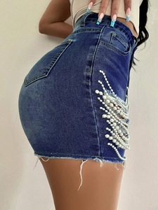 Jeans Corti con Perline e Dettagli Traforati Best-seller su AliExpress, Shorts Alla Moda con Bordi Sfrangiati, Pantaloncini a Vita Alta Modellanti - Product Image 5