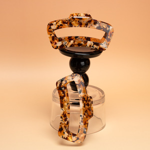<b>Hot</b> Selling Large Rectangle PVC Hair Claw Clips Leopard Print Square Hair Catch Fashion Versatile Hair Accessories For Women - Product Image 1