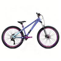 Vélo de montagne professionnel à 9 vitesses avec frein à disque hydraulique, cadre en alliage d'aluminium, selle confortable et pédales ordinaires