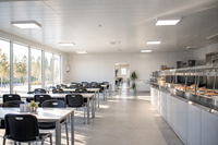 Maison conteneur modulaire préfabriquée à deux étages en panneaux d'acier, installation rapide, avec portes vitrées et garde-corps, garantie 5 ans, pour salle à manger, 40 pieds
