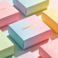 Boîte en carton rigide personnalisée avec logo estampé à chaud en or, surface de couleur dégradée