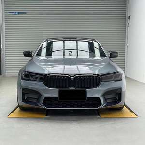 Para <span class=keywords><strong>BMW</strong></span> <span class=keywords><strong>5</strong></span> Series G30 G 38, actualización de modificación de vehículo M <span class=keywords><strong>5</strong></span>, Kit de carrocería de coche, falda lateral de parachoques de coche, escape de garganta trasera de red media DOS - Product Image 4