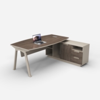 Bureau de direction moderne en bois, poste de travail modulaire extensible, design contemporain en panneaux, usage commercial