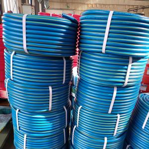 Tuyau d'essence en caoutchouc nitrile personnalisé d'usine OEM surface lisse EPDM avec renfort en fil d'acier matériau NBR pour usage automobile - Product Image 6