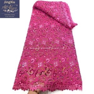 Tela de Encaje Guipur Africano Rosa <span class=keywords><strong>Fucsia</strong></span> con Bordado Floral Paisley y Pedrería Multicolor para Vestidos Nigerianos Aso Ebi - Product Image 5