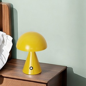 Lámpara de Escritorio Creativa con Forma de Hongo, Lámpara de Noche para Dormitorio, Lámpara de Ambiente con Luz Tricolor - Product Image 4