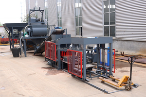 खोखले ब्लॉकों को बनाने के लिए हाइड्रोलिक प्रेस पीएलसी नियंत्रित इंटरलॉकिंग मशीन उच्च उत्पादकता सीमेंट निर्माण उपकरण - Product Image 3