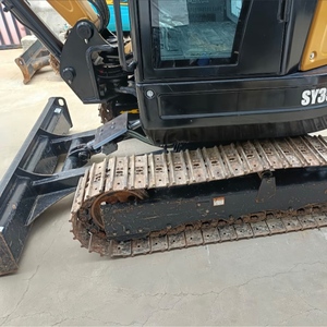 Mini-excavatrice hydraulique SANY SY35U d'occasion de 3,5 tonnes avec moteur diesel et chenilles pour la construction - Product Image 4