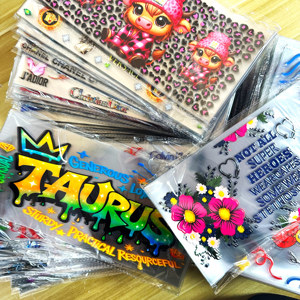 Transferencias UV DTF <span class=keywords><strong>de</strong></span> Personajes al por Mayor <span class=keywords><strong>para</strong></span> Platos, Manualidades, Calcomanías Resistentes a Arañazos, Sin Residuos, Adhesivos Decorativos Removibles, Impresión por Transferencia - Product Image 1