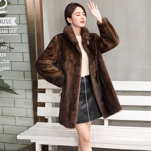 Nouveau design de luxe Veste en <span class=keywords><strong>fourrure</strong></span> chaude pour l'hiver <span class=keywords><strong>Manteau</strong></span> en <span class=keywords><strong>fourrure</strong></span> de <span class=keywords><strong>vison</strong></span> véritable pour femmes de longueur moyenne - Product Image 1