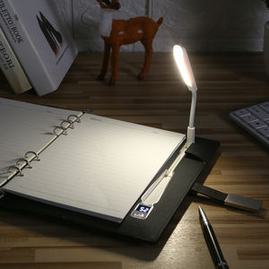 ชุดของขวัญส่งเสริมการขายธุรกิจแบบกำหนดเอง สมุดบันทึกพร้อมที่ชาร์จไร้สาย แบตสำรอง 8000mAh และโคมไฟตั้งโต๊ะ LED แบบ USB - Product Image 2