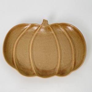 Assiette citrouille de 10,5 pouces - Product Image 2