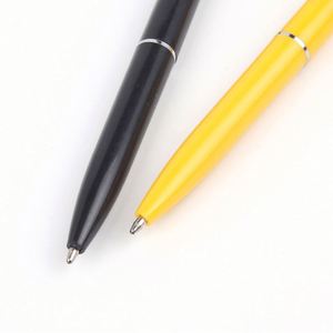 Stylo bille publicitaire fin en plastique de haute qualité, jaune/noir, personnalisable avec logo imprimé - Product Image 4