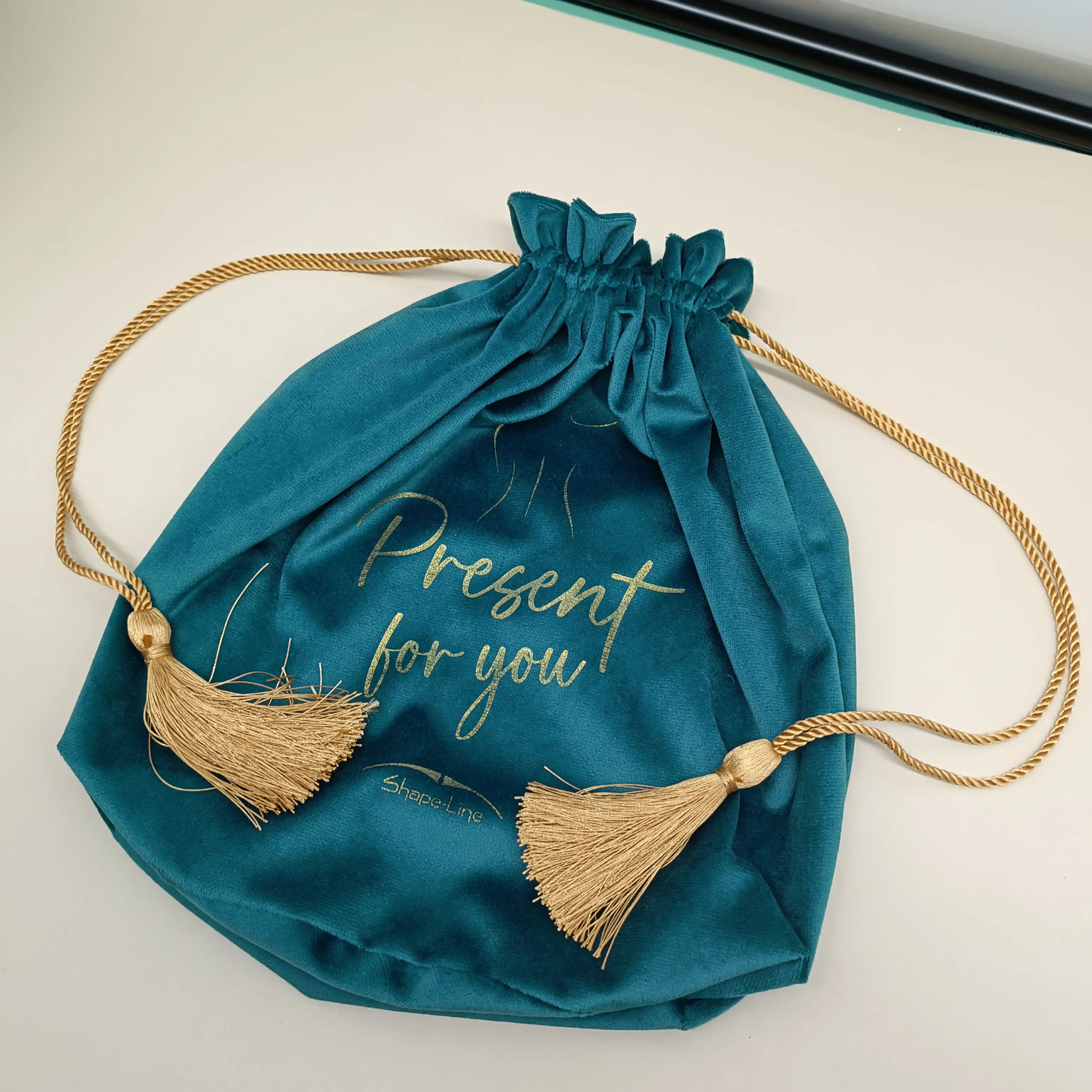 High capacity round bottom custom gold color printing velvet drawstring pouch dust bag with gold tassels