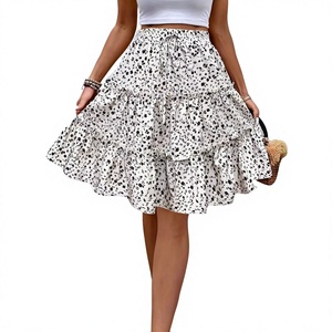 Falda pantalón informal de verano para mujer, de pierna ancha, holgada, con estampado floral pequeño, estilo bohemio, mini falda pantalón de playa. - Product Image 6