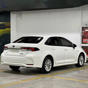Toyota Corolla Berline Essence Automatique 5 Places avec Caméra Arrière, Modèle d'Exportation, Année 2021-2022, Véhicule d'Occasion, Faible Kilométrage - Product Image 2
