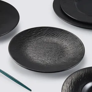 Wholesale Luxury Matte Black Wedding Round Flat Dinner Plates Melamine Serving Dishes Restaurant