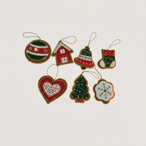 Decoración Colgante Bordada con Zari de Múltiples Formas |   Adorno Zardozi con Cuentas para Decoración de Ramadán, Eid y Navidad | Llavero Hecho a Mano - Product Image 1