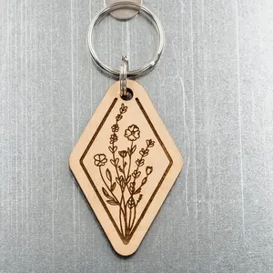 Personalizado Wildflower madera arte llavero tallado personalizado llavero de madera