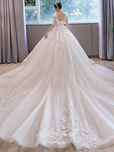 Sottogonna da Sera Taglie Forti per Abiti da Sposa 2023, Vestiti da Damigella Stile Fatato con Petali, Lussuosi Abiti da Sposa con Perline a Noleggio - Product Image 6